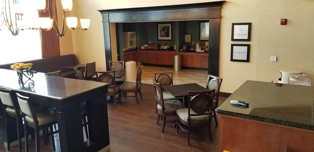 Hampton Inn & Suites Moline-Quad City Int'L Aprt Esterno foto